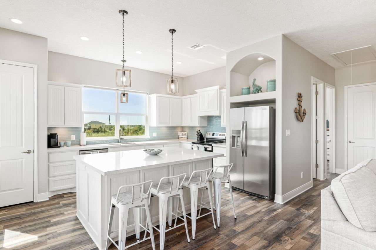 Stylish 4Br Crystal Beach Retreat Walk To Beach Bolivar Peninsula Exteriér fotografie